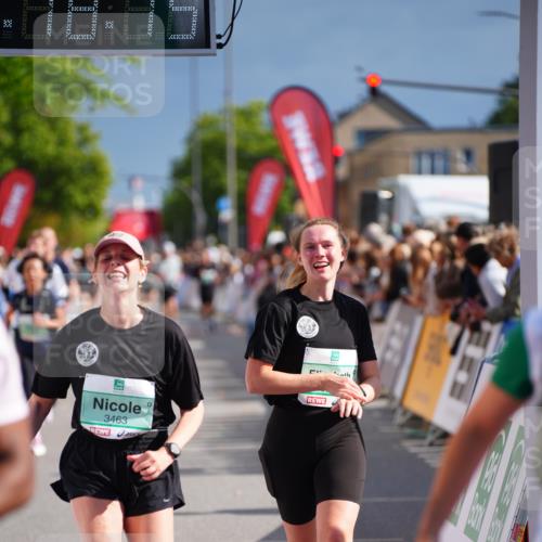 20.09.2026 - PSD Bank Halbmarathon LAZAROV Photography http://msf.ph/oto/10536569 20.09.2026 12:18:15 Ziel 2435, 2653, 3258, 3331, 3361, 3463, 4300, 4582 meine-sportfotos.de