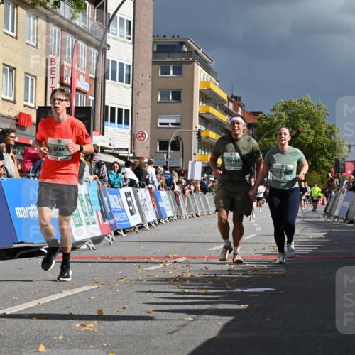 20.09.2026 - PSD Bank Halbmarathon J. Mangold http://msf.ph/oto/10536588 20.09.2026 12:27:49 Ziel 1517, 2427, 3594, 4586, 4587 meine-sportfotos.de
