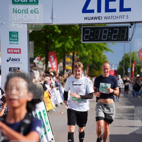 20.09.2026 - PSD Bank Halbmarathon LAZAROV Photography http://msf.ph/oto/10536592 20.09.2026 12:18:21 Ziel 3152, 3331, 3361, 3463, 4300, 4630 meine-sportfotos.de