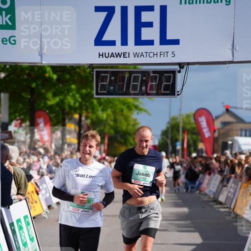 20.09.2026 - PSD Bank Halbmarathon LAZAROV Photography http://msf.ph/oto/10536596 20.09.2026 12:18:21 Ziel 3152, 3331, 3361, 3463, 4300, 4630 meine-sportfotos.de