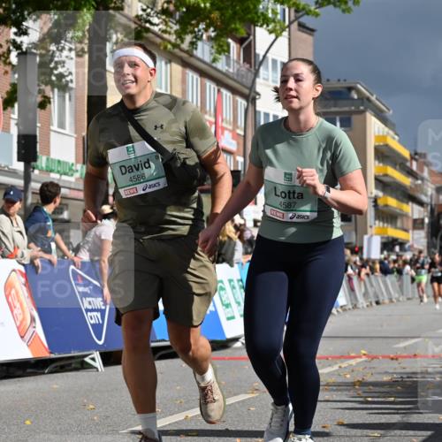 20.09.2026 - PSD Bank Halbmarathon J. Mangold http://msf.ph/oto/10536610 20.09.2026 12:27:52 Ziel 2427, 3594, 4586, 4587 meine-sportfotos.de