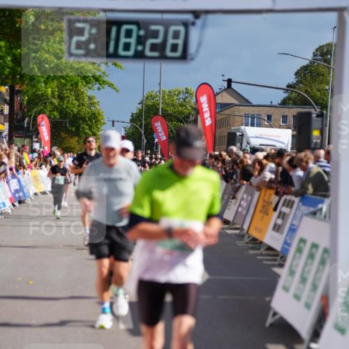 20.09.2026 - PSD Bank Halbmarathon LAZAROV Photography http://msf.ph/oto/10536615 20.09.2026 12:18:28 Ziel 2032, 3152, 4049, 4370, 4630 meine-sportfotos.de