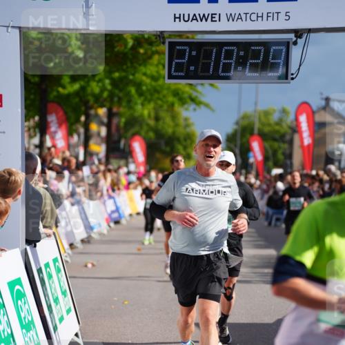 20.09.2026 - PSD Bank Halbmarathon LAZAROV Photography http://msf.ph/oto/10536626 20.09.2026 12:18:28 Ziel 2032, 3152, 4049, 4370, 4630 meine-sportfotos.de