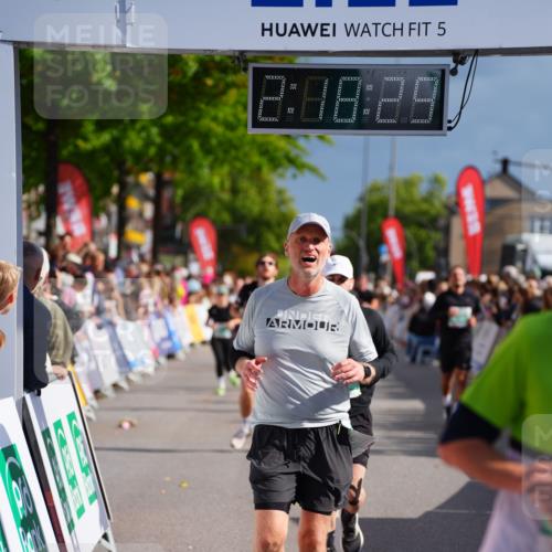 20.09.2026 - PSD Bank Halbmarathon LAZAROV Photography http://msf.ph/oto/10536632 20.09.2026 12:18:29 Ziel 1011, 2032, 2628, 3152, 4049, 4370, 4630 meine-sportfotos.de