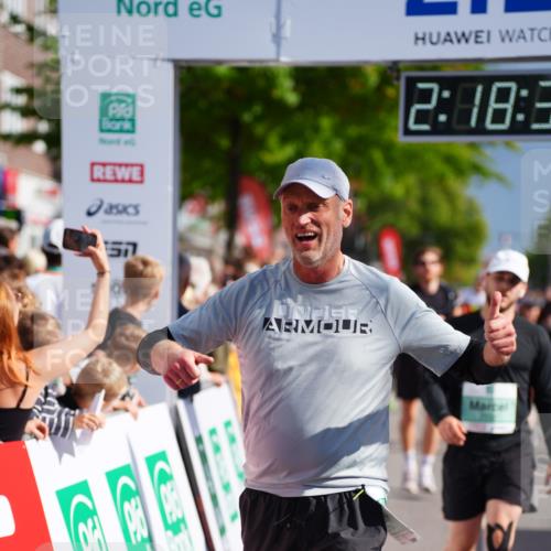 20.09.2026 - PSD Bank Halbmarathon LAZAROV Photography http://msf.ph/oto/10536638 20.09.2026 12:18:30 Ziel 1011, 2032, 2628, 4049, 4159, 4370 meine-sportfotos.de