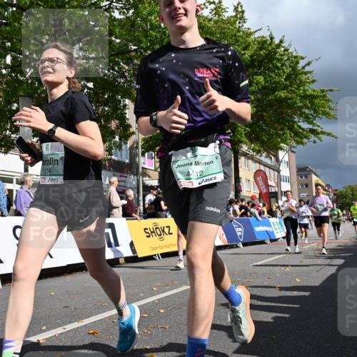 20.09.2026 - PSD Bank Halbmarathon J. Mangold http://msf.ph/oto/10536659 20.09.2026 12:28:09 Ziel 1214, 1421, 2172, 2717, 3958, 3959, 4412, 4455, 4540, 4557 meine-sportfotos.de