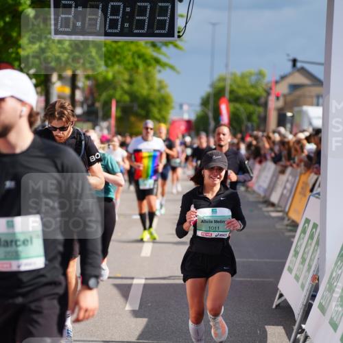 20.09.2026 - PSD Bank Halbmarathon LAZAROV Photography http://msf.ph/oto/10536661 20.09.2026 12:18:33 Ziel 1011, 2032, 2413, 2628, 3806, 3875, 4049, 4159, 4370 meine-sportfotos.de