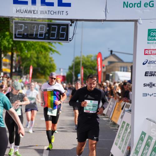 20.09.2026 - PSD Bank Halbmarathon LAZAROV Photography http://msf.ph/oto/10536686 20.09.2026 12:18:35 Ziel 1011, 1270, 2032, 2413, 2628, 2867, 3409, 3806, 3875, 4049, 4159, 4370 meine-sportfotos.de