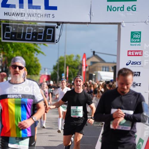 20.09.2026 - PSD Bank Halbmarathon LAZAROV Photography http://msf.ph/oto/10536720 20.09.2026 12:18:38 Ziel 1011, 1270, 2121, 2413, 2628, 2867, 3084, 3409, 3540, 3806, 3875, 4159 meine-sportfotos.de
