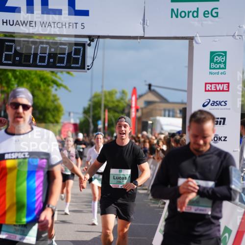 20.09.2026 - PSD Bank Halbmarathon LAZAROV Photography http://msf.ph/oto/10536724 20.09.2026 12:18:38 Ziel 1011, 1270, 2121, 2413, 2628, 2867, 3084, 3409, 3540, 3806, 3875, 4159 meine-sportfotos.de