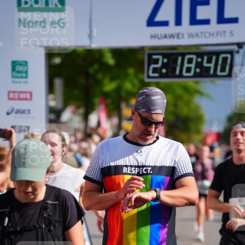 20.09.2026 - PSD Bank Halbmarathon LAZAROV Photography http://msf.ph/oto/10536732 20.09.2026 12:18:39 Ziel 1011, 1270, 2121, 2413, 2628, 2867, 3084, 3409, 3540, 3806, 3875, 4159 meine-sportfotos.de