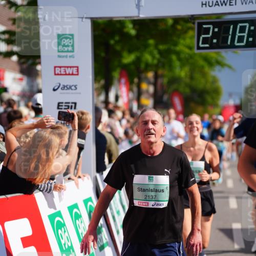 20.09.2026 - PSD Bank Halbmarathon LAZAROV Photography http://msf.ph/oto/10536754 20.09.2026 12:18:46 Ziel 1270, 1424, 1425, 1998, 2121, 2137, 2867, 2912, 3084, 3409, 3540, 3597, 3616, 3736 meine-sportfotos.de