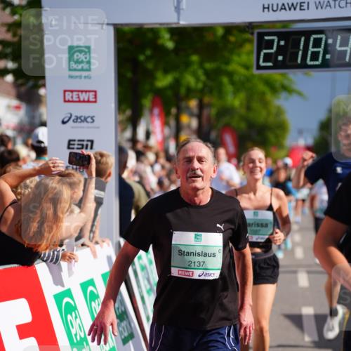 20.09.2026 - PSD Bank Halbmarathon LAZAROV Photography http://msf.ph/oto/10536756 20.09.2026 12:18:46 Ziel 1270, 1424, 1425, 1998, 2121, 2137, 2867, 2912, 3084, 3409, 3540, 3597, 3616, 3736 meine-sportfotos.de