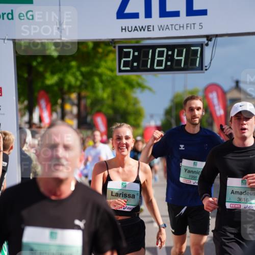 20.09.2026 - PSD Bank Halbmarathon LAZAROV Photography http://msf.ph/oto/10536766 20.09.2026 12:18:47 Ziel 1424, 1425, 1694, 1998, 2121, 2137, 2912, 3084, 3540, 3597, 3616, 3736 meine-sportfotos.de