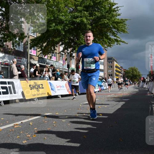 20.09.2026 - PSD Bank Halbmarathon J. Mangold http://msf.ph/oto/10536767 20.09.2026 12:28:33 Ziel 1307, 1349, 1434, 1938, 1974, 2126, 2731, 2849, 2961, 3032, 3925 meine-sportfotos.de