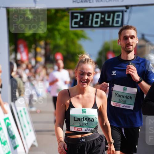 20.09.2026 - PSD Bank Halbmarathon LAZAROV Photography http://msf.ph/oto/10536778 20.09.2026 12:18:48 Ziel 1223, 1424, 1425, 1694, 1998, 2121, 2137, 2912, 3084, 3540, 3597, 3616, 3736 meine-sportfotos.de