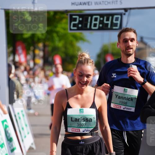 20.09.2026 - PSD Bank Halbmarathon LAZAROV Photography http://msf.ph/oto/10536780 20.09.2026 12:18:48 Ziel 1223, 1424, 1425, 1694, 1998, 2121, 2137, 2912, 3084, 3540, 3597, 3616, 3736 meine-sportfotos.de