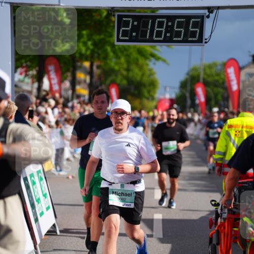 20.09.2026 - PSD Bank Halbmarathon LAZAROV Photography http://msf.ph/oto/10536819 20.09.2026 12:18:55 Ziel 1223, 1694, 2912, 2936, 3082, 3252, 3736, 4693 meine-sportfotos.de