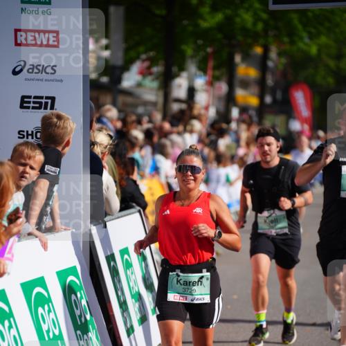 20.09.2026 - PSD Bank Halbmarathon LAZAROV Photography http://msf.ph/oto/10537017 20.09.2026 12:19:17 Ziel 1283, 1997, 2312, 3290, 3357, 3717, 3720, 4086, 4338 meine-sportfotos.de