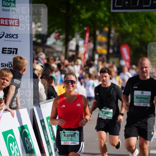 20.09.2026 - PSD Bank Halbmarathon LAZAROV Photography http://msf.ph/oto/10537024 20.09.2026 12:19:17 Ziel 1283, 1997, 2312, 3290, 3357, 3717, 3720, 4086, 4338 meine-sportfotos.de