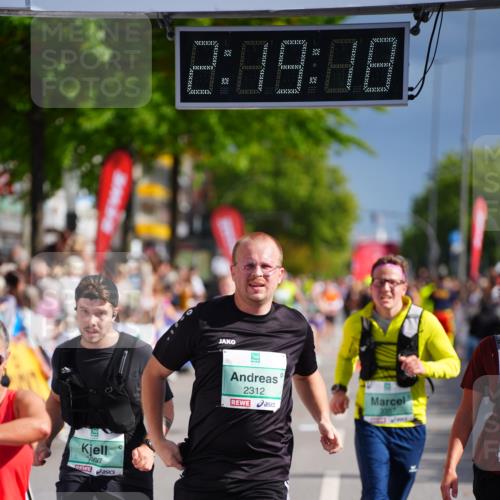 20.09.2026 - PSD Bank Halbmarathon LAZAROV Photography http://msf.ph/oto/10537035 20.09.2026 12:19:18 Ziel 1276, 1283, 1997, 2312, 3290, 3357, 3717, 3720, 4338 meine-sportfotos.de