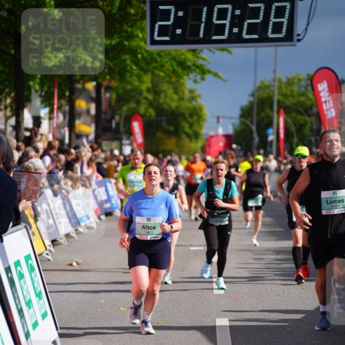 20.09.2026 - PSD Bank Halbmarathon LAZAROV Photography http://msf.ph/oto/10537073 20.09.2026 12:19:27 Ziel 1276, 1461, 2513, 2921, 3357, 4383, 4682 meine-sportfotos.de