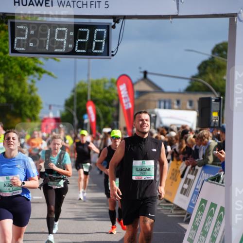 20.09.2026 - PSD Bank Halbmarathon LAZAROV Photography http://msf.ph/oto/10537080 20.09.2026 12:19:28 Ziel 1276, 1461, 2513, 2921, 4383, 4682 meine-sportfotos.de