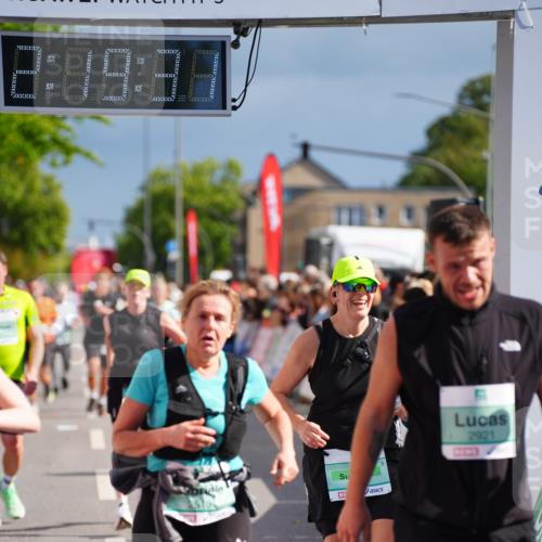 20.09.2026 - PSD Bank Halbmarathon LAZAROV Photography http://msf.ph/oto/10537105 20.09.2026 12:19:31 Ziel 1351, 1461, 2214, 2513, 2921, 4383, 4682 meine-sportfotos.de