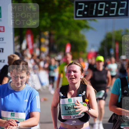 20.09.2026 - PSD Bank Halbmarathon LAZAROV Photography http://msf.ph/oto/10537120 20.09.2026 12:19:31 Ziel 1351, 1461, 2214, 2513, 2921, 4383, 4682 meine-sportfotos.de