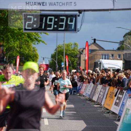 20.09.2026 - PSD Bank Halbmarathon LAZAROV Photography http://msf.ph/oto/10537145 20.09.2026 12:19:34 Ziel 1351, 1461, 1877, 2214, 2513, 2921, 3581, 4383, 4682, 4726 meine-sportfotos.de