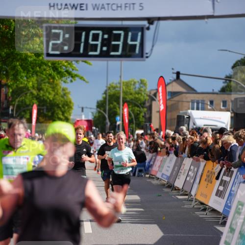20.09.2026 - PSD Bank Halbmarathon LAZAROV Photography http://msf.ph/oto/10537150 20.09.2026 12:19:34 Ziel 1351, 1461, 1877, 2214, 2513, 2921, 3581, 4383, 4682, 4726 meine-sportfotos.de