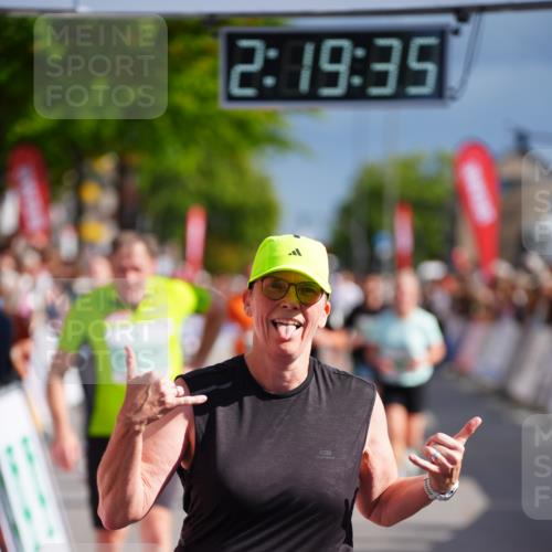 20.09.2026 - PSD Bank Halbmarathon LAZAROV Photography http://msf.ph/oto/10537155 20.09.2026 12:19:34 Ziel 1351, 1461, 1877, 2214, 2513, 2921, 3581, 4383, 4682, 4726 meine-sportfotos.de