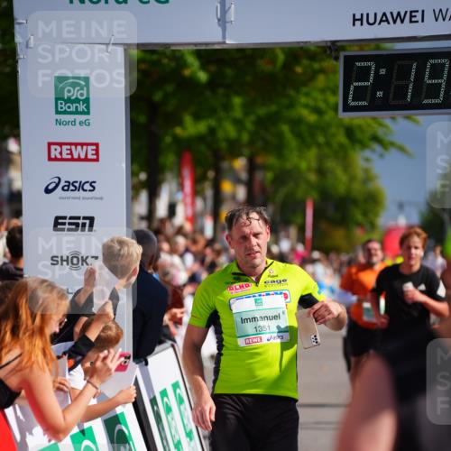 20.09.2026 - PSD Bank Halbmarathon LAZAROV Photography http://msf.ph/oto/10537164 20.09.2026 12:19:35 Ziel 1351, 1461, 1877, 2214, 2242, 2513, 2921, 3581, 4383, 4682, 4726 meine-sportfotos.de