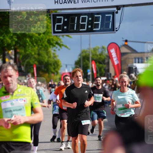 20.09.2026 - PSD Bank Halbmarathon LAZAROV Photography http://msf.ph/oto/10537177 20.09.2026 12:19:36 Ziel 1351, 1461, 1877, 2214, 2242, 2513, 2921, 3581, 3974, 4033, 4383, 4682, 4726 meine-sportfotos.de