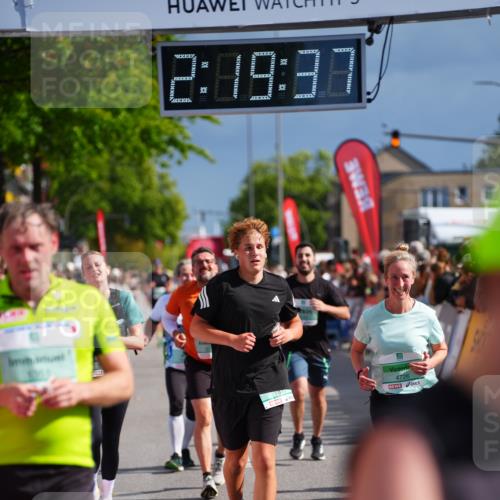 20.09.2026 - PSD Bank Halbmarathon LAZAROV Photography http://msf.ph/oto/10537181 20.09.2026 12:19:36 Ziel 1351, 1461, 1877, 2214, 2242, 2513, 2921, 3581, 3974, 4033, 4383, 4682, 4726 meine-sportfotos.de
