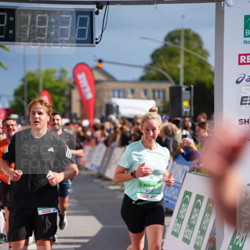 20.09.2026 - PSD Bank Halbmarathon LAZAROV Photography http://msf.ph/oto/10537202 20.09.2026 12:19:37 Ziel 1351, 1877, 2214, 2242, 2513, 3581, 3974, 4033, 4383, 4682, 4726 meine-sportfotos.de