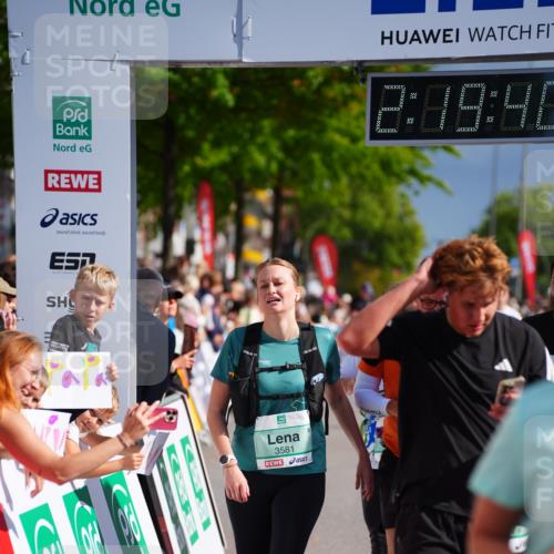 20.09.2026 - PSD Bank Halbmarathon LAZAROV Photography http://msf.ph/oto/10537220 20.09.2026 12:19:39 Ziel 1351, 1877, 2214, 2242, 3581, 3974, 4033, 4726 meine-sportfotos.de