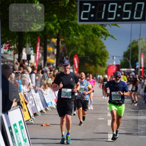 20.09.2026 - PSD Bank Halbmarathon LAZAROV Photography http://msf.ph/oto/10537275 20.09.2026 12:19:50 Ziel 3180, 3288, 4732 meine-sportfotos.de