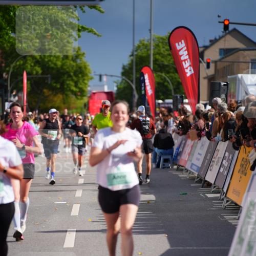 20.09.2026 - PSD Bank Halbmarathon LAZAROV Photography http://msf.ph/oto/10537364 20.09.2026 12:19:56 Ziel 1777, 2436, 2549, 3180, 3288 meine-sportfotos.de