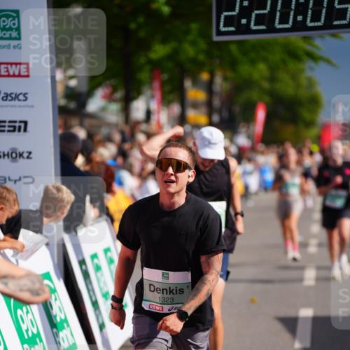 20.09.2026 - PSD Bank Halbmarathon LAZAROV Photography http://msf.ph/oto/10537447 20.09.2026 12:20:05 Ziel 1323, 1777, 2436, 2787, 3429, 3688, 3735, 4626 meine-sportfotos.de
