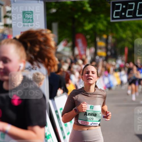 20.09.2026 - PSD Bank Halbmarathon LAZAROV Photography http://msf.ph/oto/10537521 20.09.2026 12:20:09 Ziel 1323, 2787, 3429, 3688, 3735, 4626, 4689 meine-sportfotos.de