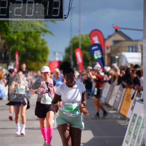 20.09.2026 - PSD Bank Halbmarathon LAZAROV Photography http://msf.ph/oto/10537547 20.09.2026 12:20:13 Ziel 2737, 2933, 3085, 3429, 3688, 3735, 4085, 4626, 4689 meine-sportfotos.de