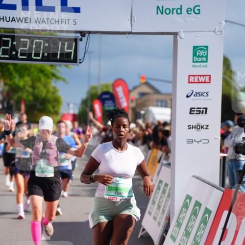 20.09.2026 - PSD Bank Halbmarathon LAZAROV Photography http://msf.ph/oto/10537565 20.09.2026 12:20:14 Ziel 2737, 2933, 3085, 3429, 3688, 3735, 4085, 4689 meine-sportfotos.de