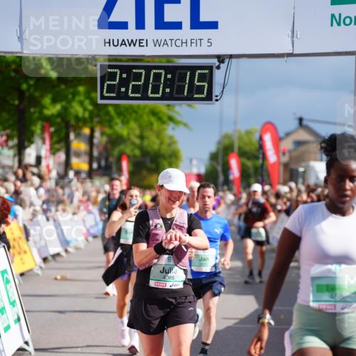 20.09.2026 - PSD Bank Halbmarathon LAZAROV Photography http://msf.ph/oto/10537593 20.09.2026 12:20:15 Ziel 1892, 2737, 2933, 3085, 3429, 3735, 4085, 4270, 4689 meine-sportfotos.de