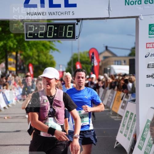 20.09.2026 - PSD Bank Halbmarathon LAZAROV Photography http://msf.ph/oto/10537599 20.09.2026 12:20:16 Ziel 1892, 2737, 2933, 3085, 3429, 4085, 4270, 4689 meine-sportfotos.de