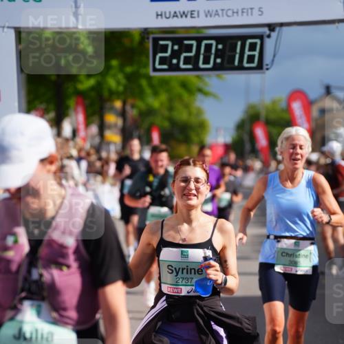 20.09.2026 - PSD Bank Halbmarathon LAZAROV Photography http://msf.ph/oto/10537636 20.09.2026 12:20:18 Ziel 1021, 1261, 1628, 1755, 1892, 2737, 2933, 3085, 4085, 4228, 4270, 4689 meine-sportfotos.de