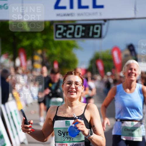 20.09.2026 - PSD Bank Halbmarathon LAZAROV Photography http://msf.ph/oto/10537650 20.09.2026 12:20:18 Ziel 1021, 1261, 1628, 1755, 1892, 2737, 2933, 3085, 4085, 4228, 4270, 4689 meine-sportfotos.de