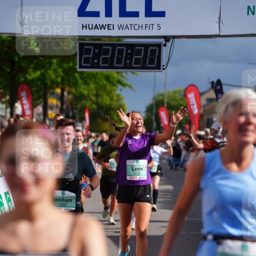 20.09.2026 - PSD Bank Halbmarathon LAZAROV Photography http://msf.ph/oto/10537657 20.09.2026 12:20:19 Ziel 1021, 1261, 1628, 1755, 1892, 2737, 2933, 3085, 4085, 4228, 4270, 4689 meine-sportfotos.de