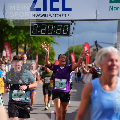 20.09.2026 - PSD Bank Halbmarathon LAZAROV Photography http://msf.ph/oto/10537668 20.09.2026 12:20:19 Ziel 1021, 1261, 1628, 1755, 1892, 2737, 2933, 3085, 4085, 4228, 4270, 4689 meine-sportfotos.de