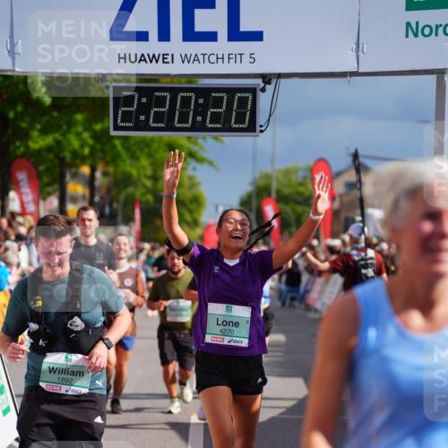 20.09.2026 - PSD Bank Halbmarathon LAZAROV Photography http://msf.ph/oto/10537673 20.09.2026 12:20:19 Ziel 1021, 1261, 1628, 1755, 1892, 2737, 2933, 3085, 4085, 4228, 4270, 4689 meine-sportfotos.de